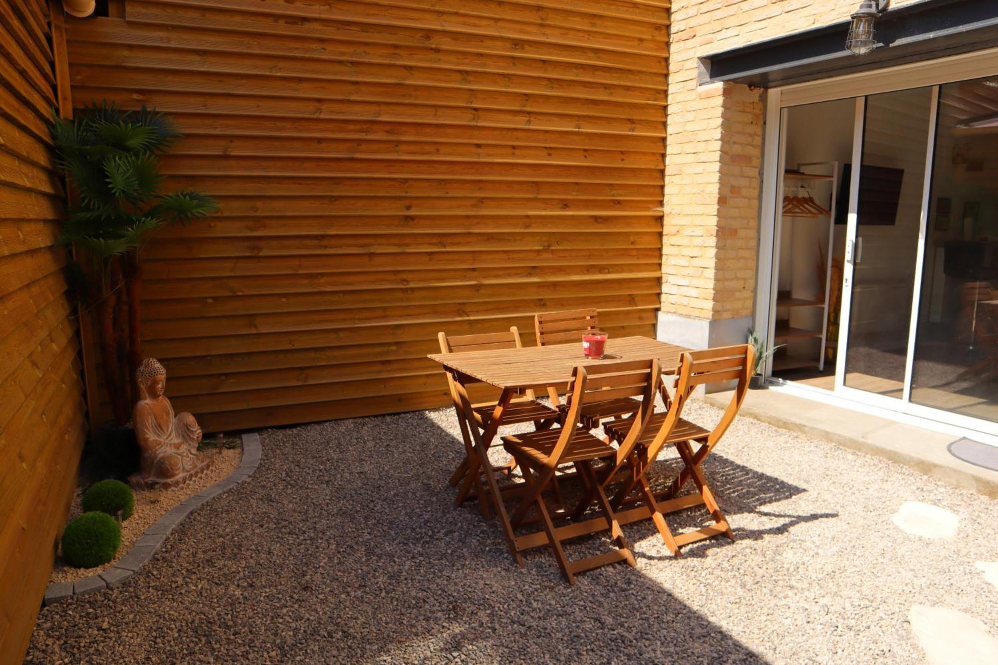 Appartement - Parking Prive Gratuit, Proche Centre-Ville Et Gare De Saint-Omer Saint-Omer (Pas-de-Calais) Exterior photo